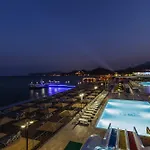 La Mer Szálloda 4*