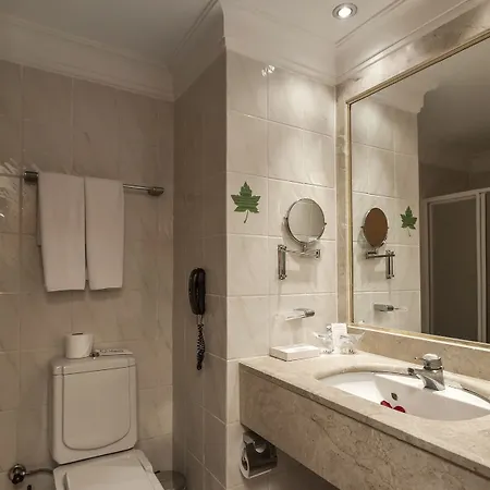 Hotel La Mer 4*